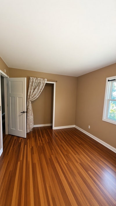 1-2 bedrooms for rent  Main Photo