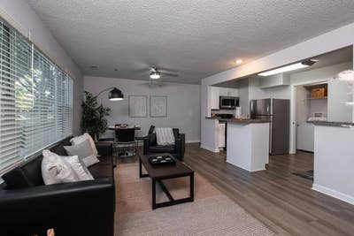 FALL 2026 Apartment available ASAP Main Photo