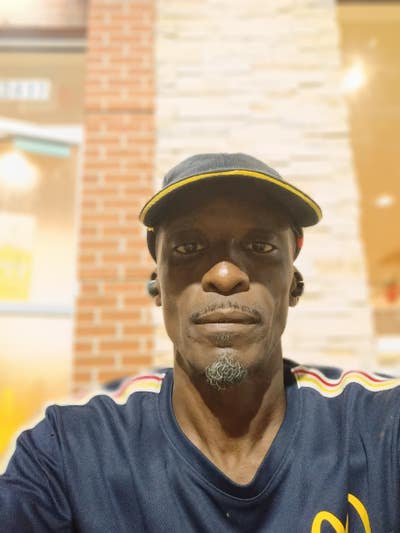 I am a professional male aged 47. I am lookin... Main Photo