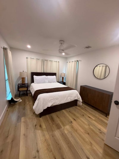 Room in Dallas for rent Main Photo