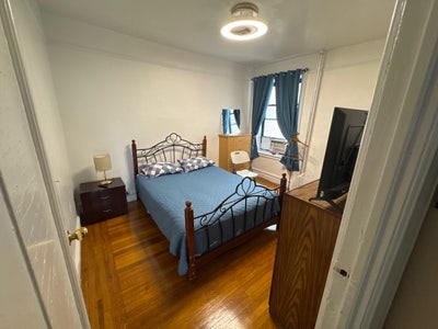 Large Room Near the Hudson  Main Photo