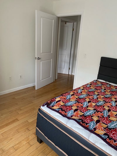 1 bedroom Room for RENT at Woodhaven area Main Photo