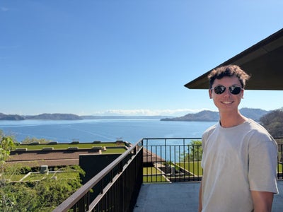 Room wanted in Del Mar, CA Main Photo