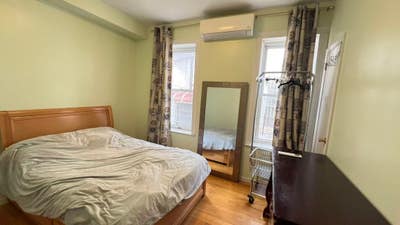 Brooklyn house for rent Main Photo
