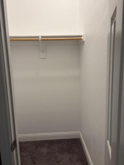 Great local room for rent that is affordable Main Photo