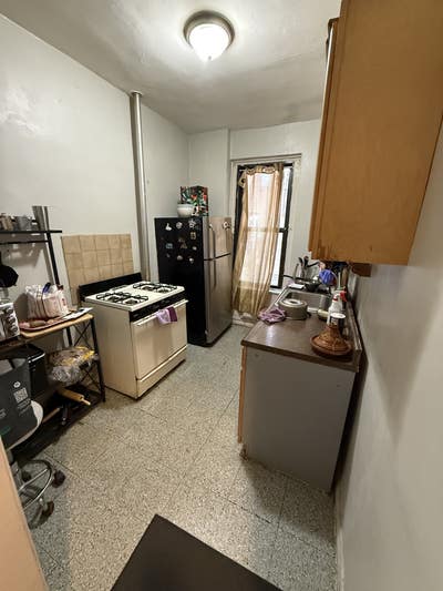 Long Term Very Clean One Bedroom Available  Main Photo