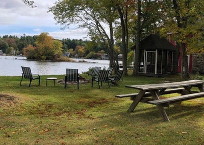     Beautiful Lakeside Home Seeking Chill Roommate Main Photo