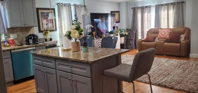 Private One Bed & Shared Bath in Luxury Apartment Main Photo