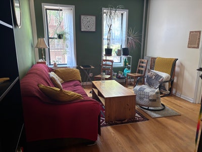 Large 2br near the park Main Photo