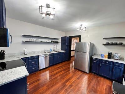 Columbus Home King Beds Main Photo