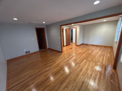 2 Lord Terrace Room Main Photo