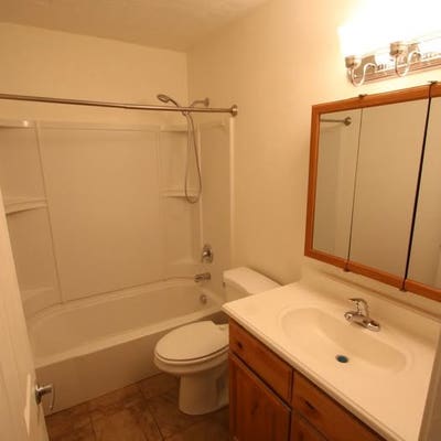 [Private Master Suite] $750 Rentutilities_Spaciou Main Photo