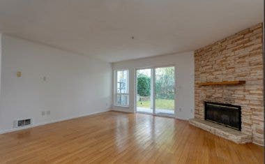 Refreshed ground level condo Main Photo
