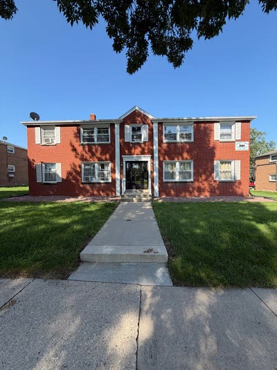 3145 S 47 St #4  Main Photo