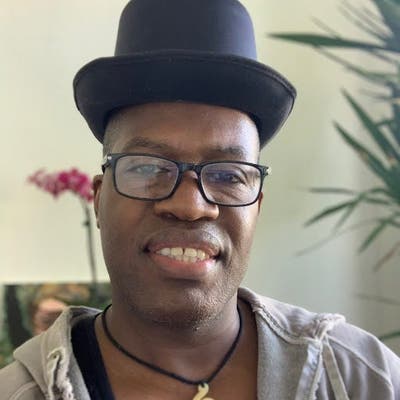 Professional Male seeks a large room Main Photo