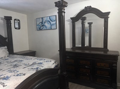 Modern Furnished Private Room 33312 Main Photo