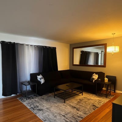 Private Room + Private Bath in Gardena TownhouseMi Main Photo