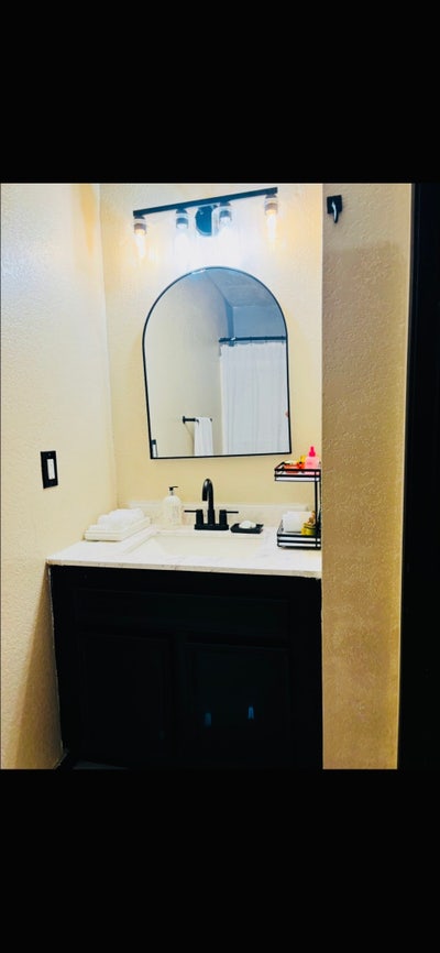 Large one bedroom /gated community Main Photo