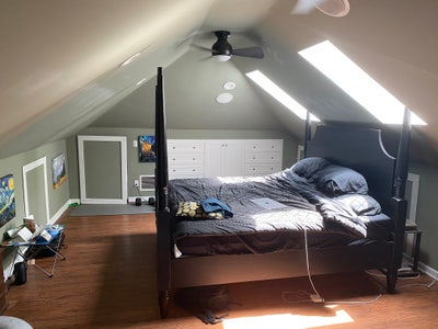Top floor of 2800 sq ft craftsman for rent Main Photo