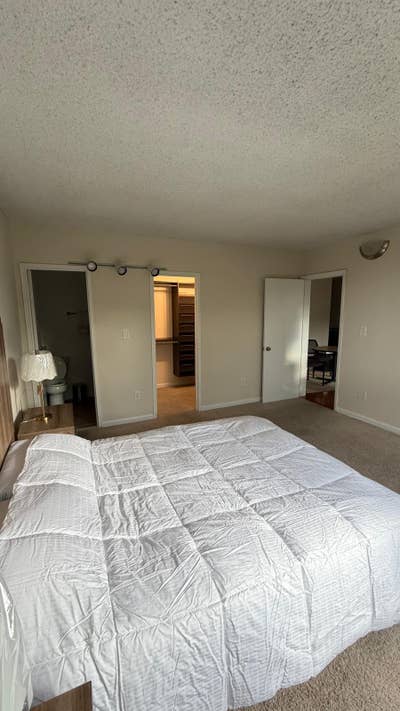Furnished Private Room & Bath – Utilities & Garage Main Photo