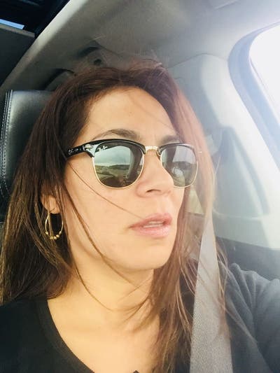 I am a professional female aged 49. I am look... Main Photo