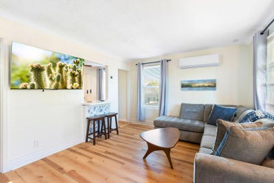 **New Studio for 2! ** Fully Furnished Bedroom, Li Main Photo