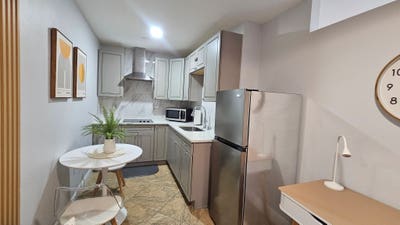 Beautifulfully furnished studio in excellent condi Main Photo