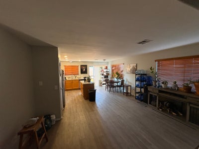 I need a roommate  Main Photo