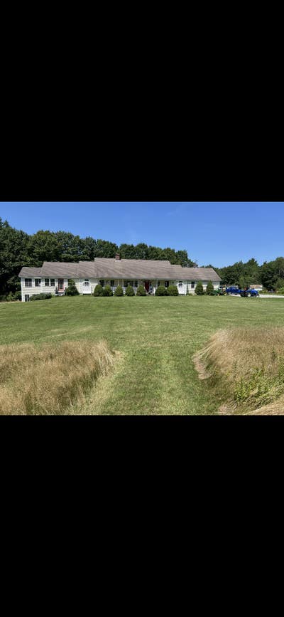 Beautiful large home 1 renovated bedroom Main Photo