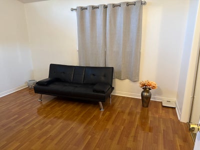 Private Room for lease Main Photo