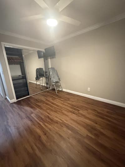 Room for Rent Steps from the Beach  Main Photo