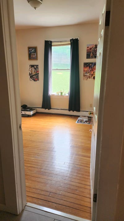 Seeking a Roommate Main Photo