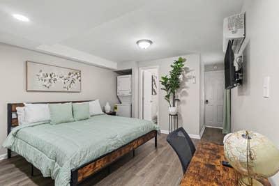 ⭐Private Apartment ⭐ Private laundry, kitchen, bat Main Photo