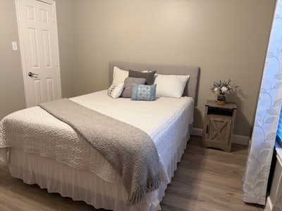 Furnished room with private bath in NW Houston Main Photo