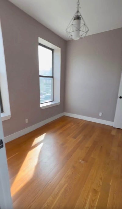 Nice Crown Heights Apartment Main Photo
