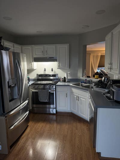 Waldorf Room for Rent —  2 Main Photo