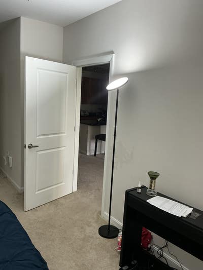 Room available with shared living space Main Photo