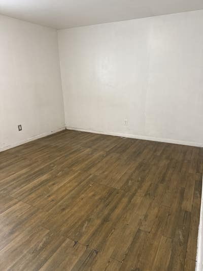 Carson room for rent, quiet, clean, nice neighbors Main Photo