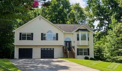 Quiet Home in Dallas Ga  Main Photo