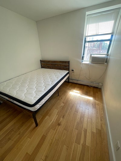 Quiet Room in Bedstuy Main Photo