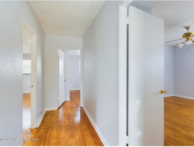Private Unfurnished Rooms in 3BR House | All Utili Main Photo