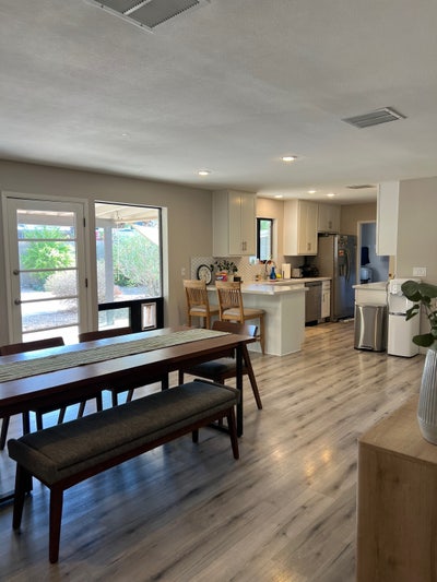 Female roommate wanted! Main Photo