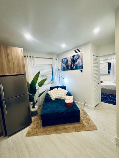 Modern Single Unit in Fort Lauderdale | 1301 NE 13 Main Photo