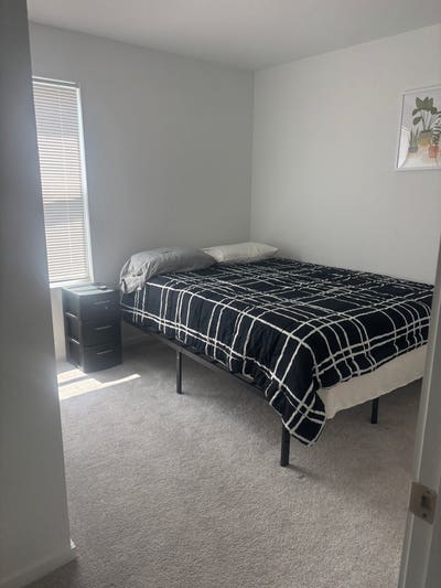 One room for rent. Brand new place. Main Photo
