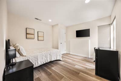 Fully Renovated Menifee Rooms – Utilities, Fast Wi Main Photo