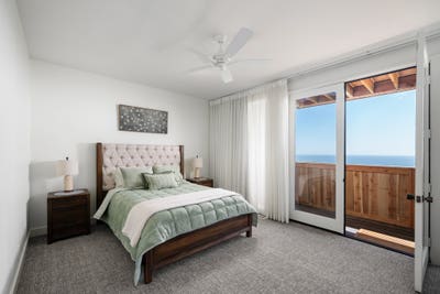 Laguna Beach: Sweeping Ocean_View Furnished Room  Main Photo