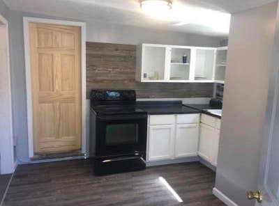 Carriage House Room West Main Photo