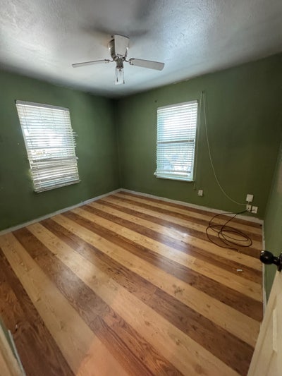 Room for rent in a good neighborhood  Main Photo