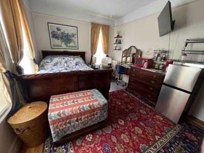 Sunny Furnished Bedroom with Queen Bed  Main Photo