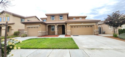 Recently remodeled beautiful house Main Photo
